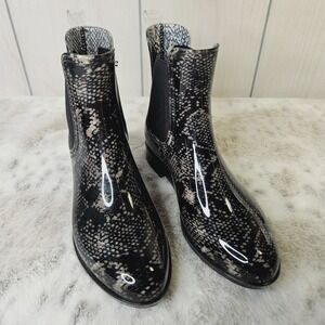 INC International Concepts Womens Size 6 Snake Print Pull-on‎ Ankle Rain Boots